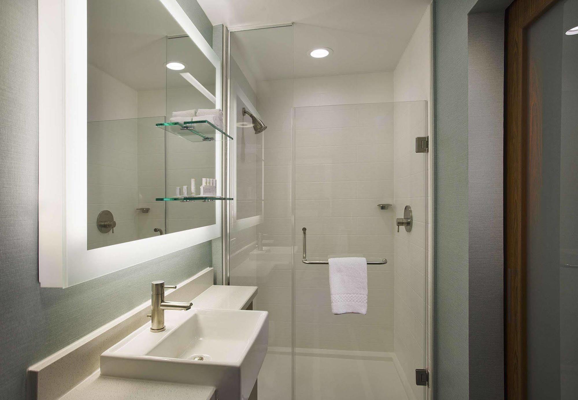 Springhill Suites By Marriott Houston Downtown/Convention Center Bagian luar foto